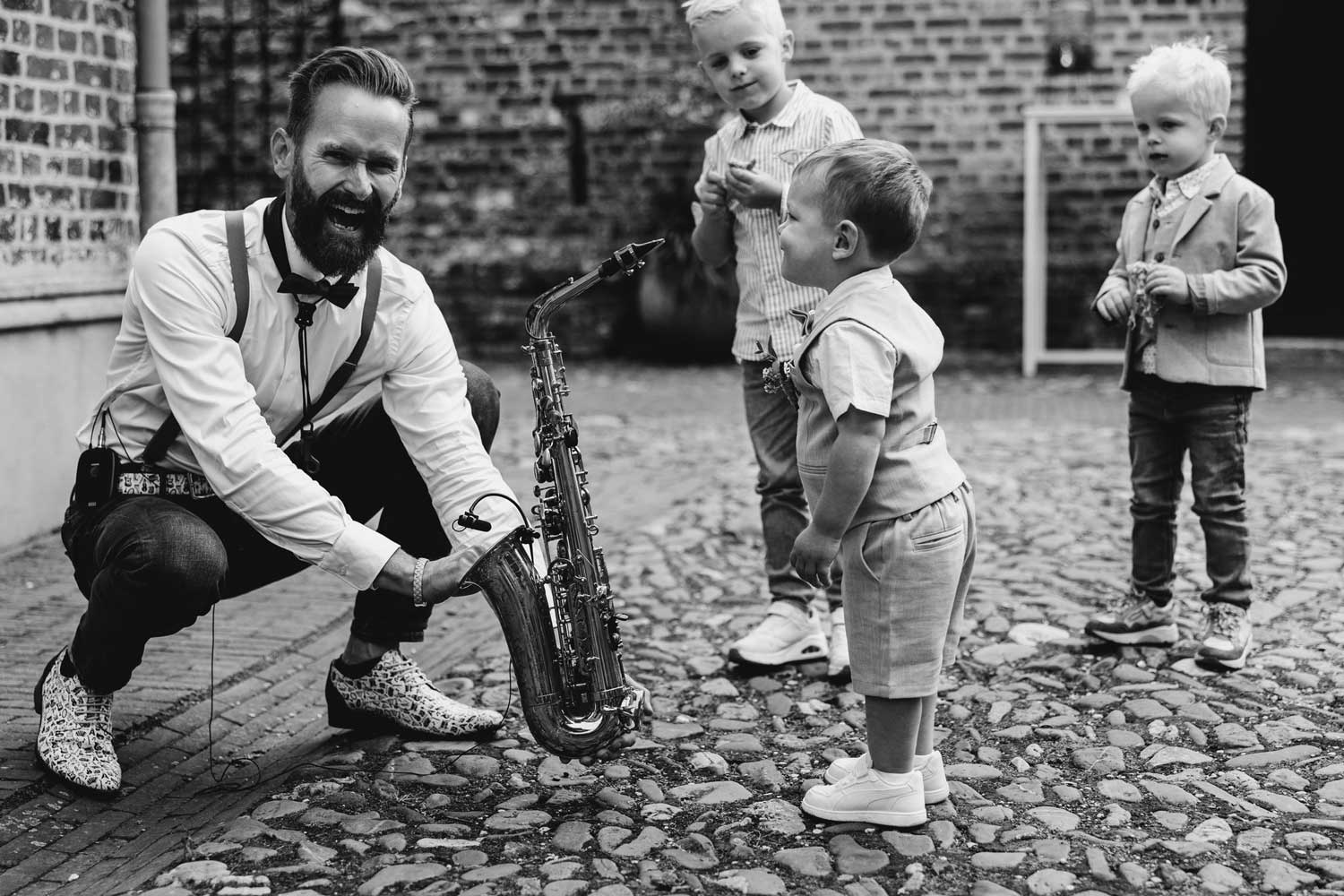 Pieter-Sax---social-player